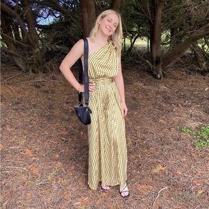 Meet your Posher, Lily